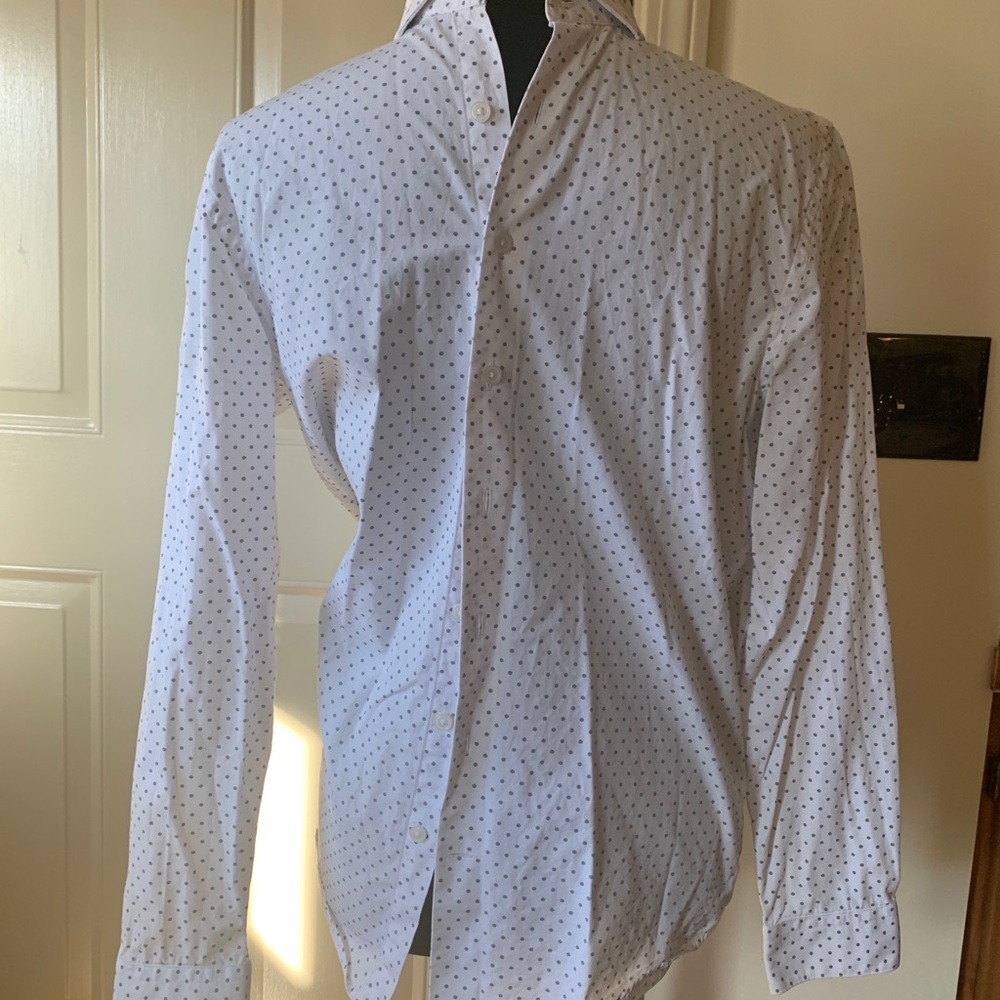 Express men’s gray polka dot button down shirt